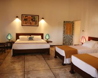 Blue Elephant Boutique Hotel - Negombo - Schlafzimmer