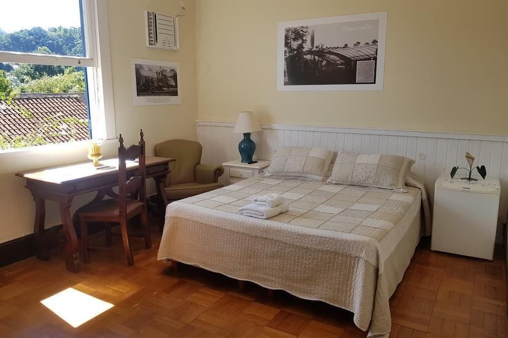 بوسادا 14 بيس - بتروبوليس - غرفة نوم