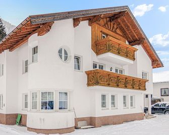 Attraktive Ferienwohnung - Ischgl - Gebäude