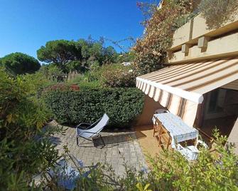 A few steps from the beach, very comfortable - Le Lavandou - Binnenhof
