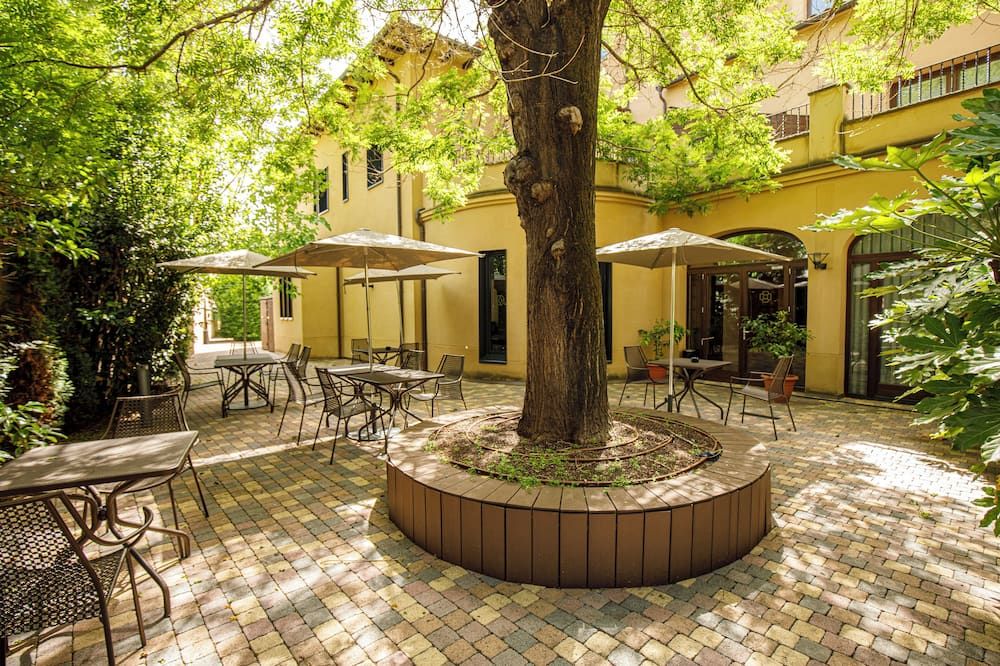 Les Clarisses Hotel Boutique - Vic - Innenhof