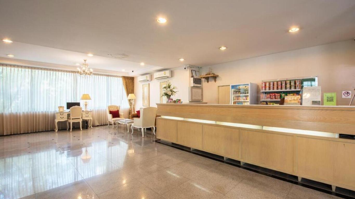 Romance Hotel Srinakarin