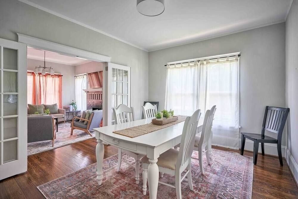 The Local House - ראליי - חדר אוכל