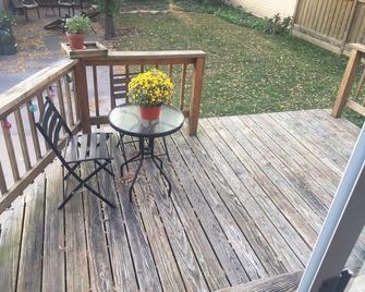 Wonderful craftsman home in Wauwatosa - Wauwatosa - Patio