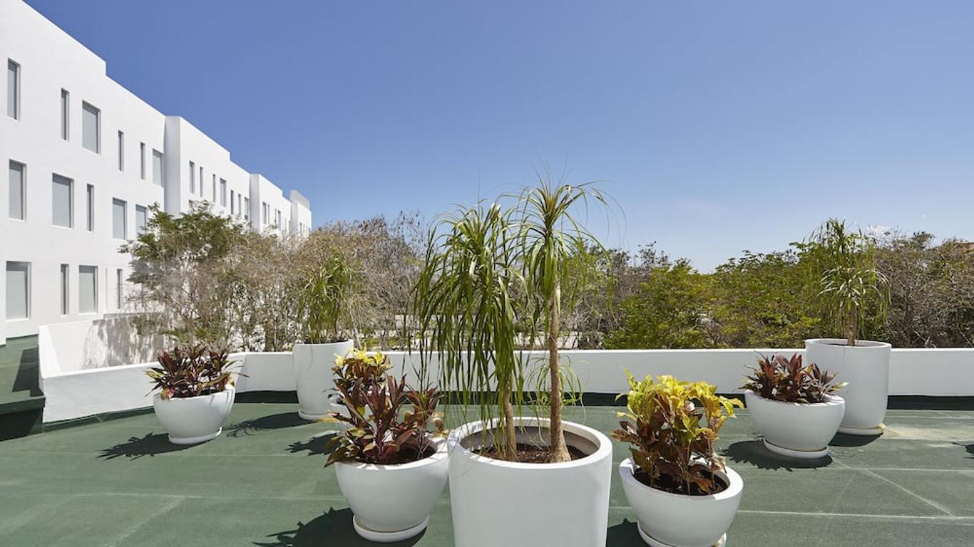 Fairfield Inn & Suites by Marriott Cancun Airport