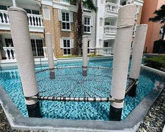 Jomtien Seven Seas Cote D'Azure - Jomtien - Uima-allas