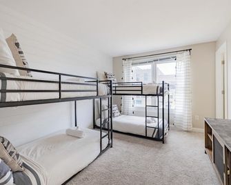 Modern & Hip 2BD Apt in Central Brush Park! - Detroit - Habitación