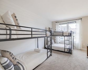 Modern & Hip 2BD Apt in Central Brush Park! - Detroit - Habitación