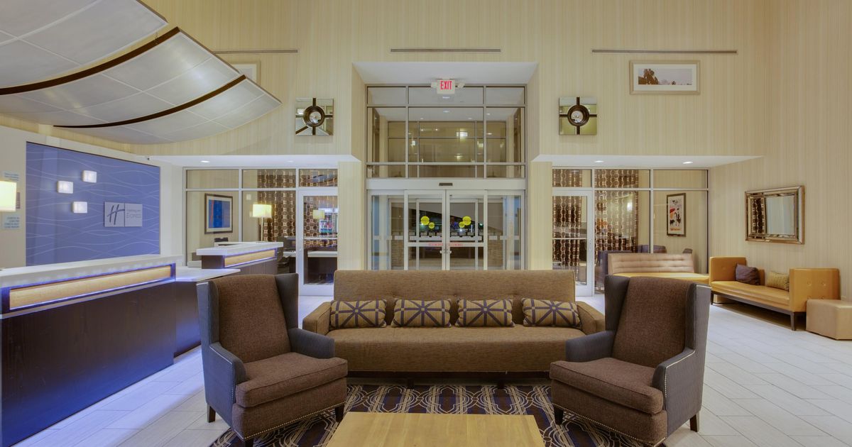 Holiday Inn Express & Suites Laurel à partir de 89 €. Hôtels à Laurel