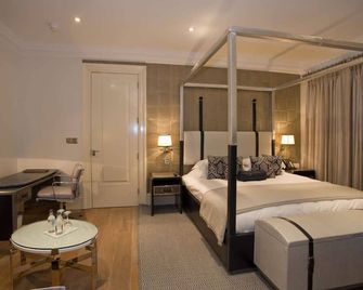Langtons Hotel Kilkenny - Kilkenny - Bedroom