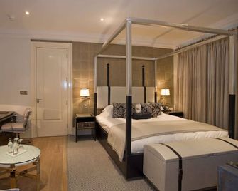 Langtons Hotel Kilkenny - 基爾肯尼 - 臥室