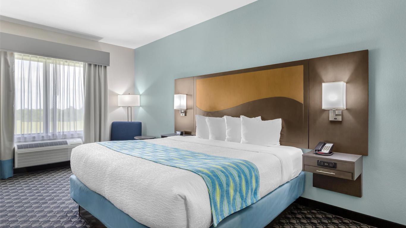 Best Western Plus Waller Hotel