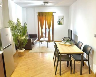 Wave Apartments - Villajoyosa - Ruang makan