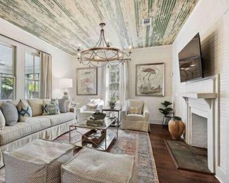 The Sage House by Louisiana Hospitality Group - Saint Francisville - Huiskamer
