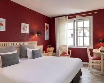 Logis Hôtel-Restaurant Le Fontarabie - Fontenay-le-Comte - Habitación