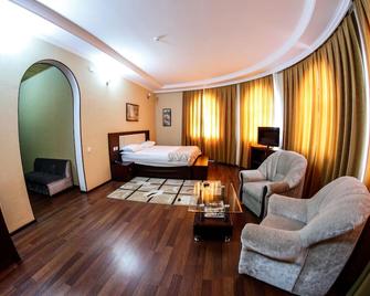 Vilesh Palace Hotel - Masally - Habitación