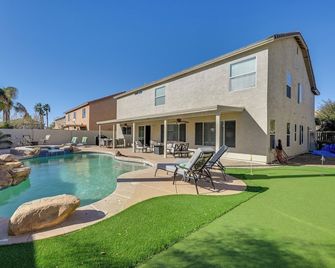 Putting Green, Pool & Spa: Home in Queen Creek! - Queen Creek - Piscina