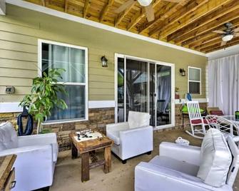 Voted Best Pool House in the Triangle. - Angier - Patio