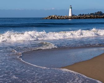 Blacks Beach Retreat,wi-Fi, Near Harbor & Steps To Twin Lakes Beach! - Santa Cruz - Beach