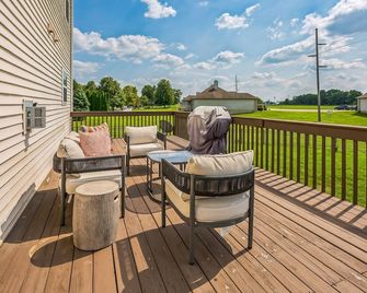 Oglesby Vacation Home 6 Bedroom Home - Oglesby - Balcony