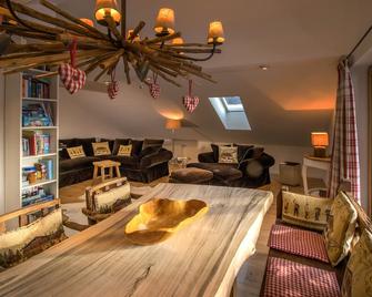 Alpine Chalet 1 Naturally beautiful vacation - Wallgau - Lounge