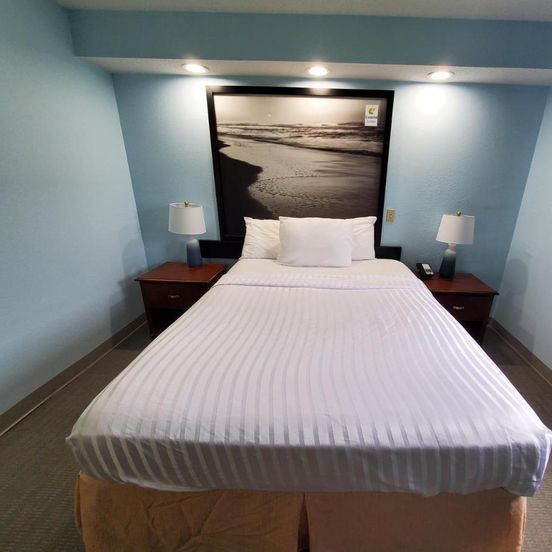 Coastal Inn & Suites image 1