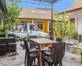 OYO 91769 Wisma Harapan Baik - Kupang - Patio