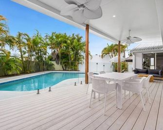 Luxury home in the heart of Burleigh - Burleigh Heads - Pool
