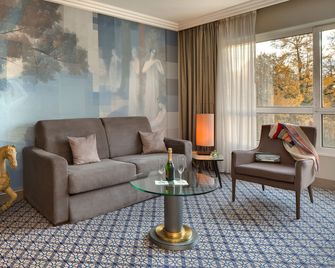 Célestins Spa Thermal & Hôtel by Vy Resort - Vichy - Stue