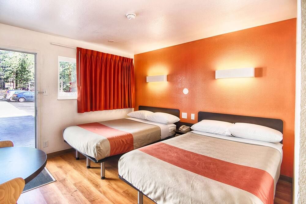 Motel 6 Mammoth Lakes - ממות' לייקס - חדר שינה