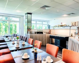 Achat Hotel Stuttgart Zuffenhausen - Stuttgart - Restaurant