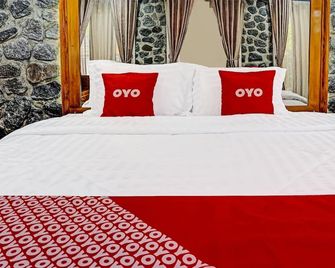 Hotel O Juanda Homestay Syariah - Pasuruan - Schlafzimmer