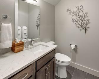 La Conner, Tillinghast Residence E #401 - La Conner - Bathroom