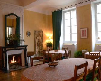 Maison Sainte Barbe - Отен - Ресторан