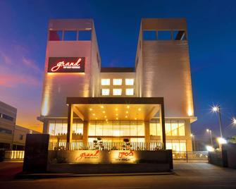 Grand Vijayawada By Grt Hotels - Vijayawada - Building