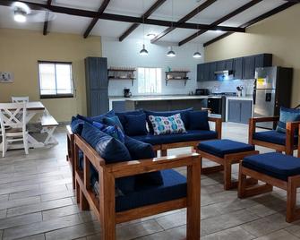 Rancho de playa en Las Veraneras, Acajutla Sonsonate, El Salvador - pet friendly - Acajutla - Sala