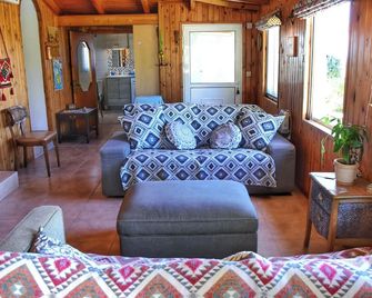 Beautiful Cottage sea View, Near the Beach, Greece - Lixouri - Wohnzimmer