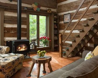 Strong Wolf Cabin by The Inn & Spa at Cedar Falls - Logan - Living room