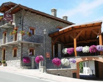 Lo Teisson - Pollein - Building