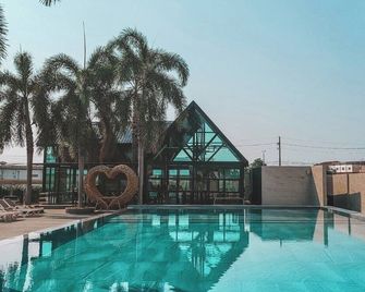The One Hotel - Bueng Kan - Piscina