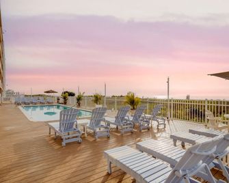 Quality Inn Ocean City Beachfront - אושן סיטי - מרפסת
