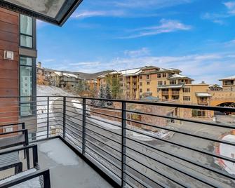 Lift by All Seasons Resort Lodging - Park City - Balcony