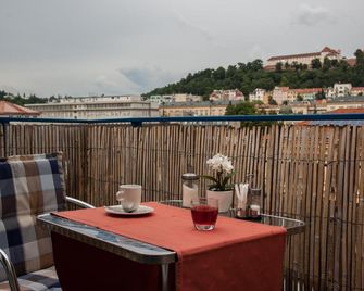 Hotel Omega Brno - ברנו - מרפסת