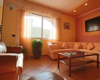 Hotel Residence Mirafiori - Loano - Sala de estar