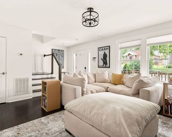 The Plain Door Inn - Nashville - Sala de estar