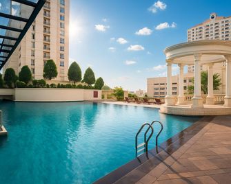 Nemuru Serviced Apartment by The Bellezza Suites - Jakarta - Piscine
