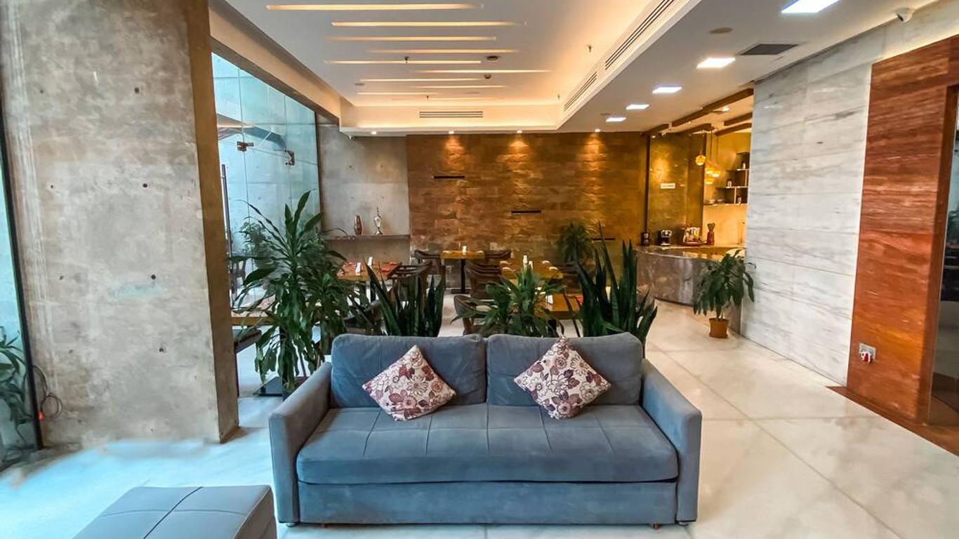 Coventina Lake Suites