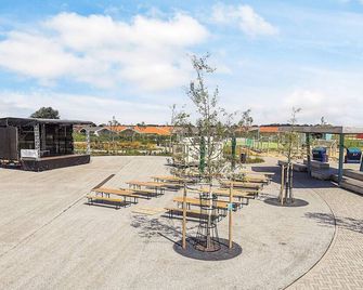 4 Star Holiday Home in Friedrichkoog - Friedrichskoog - Patio