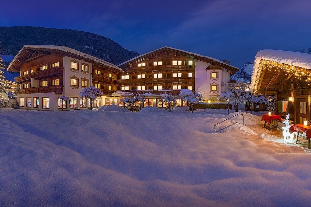 ألفن هوتل تيروليرهوف - نيوستيفت ام ستوبايتال - مبنى