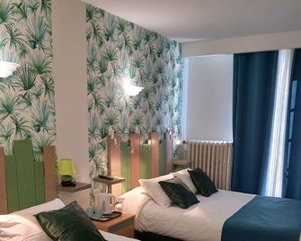 Hôtel Le Centre - Les Herbiers - Habitación